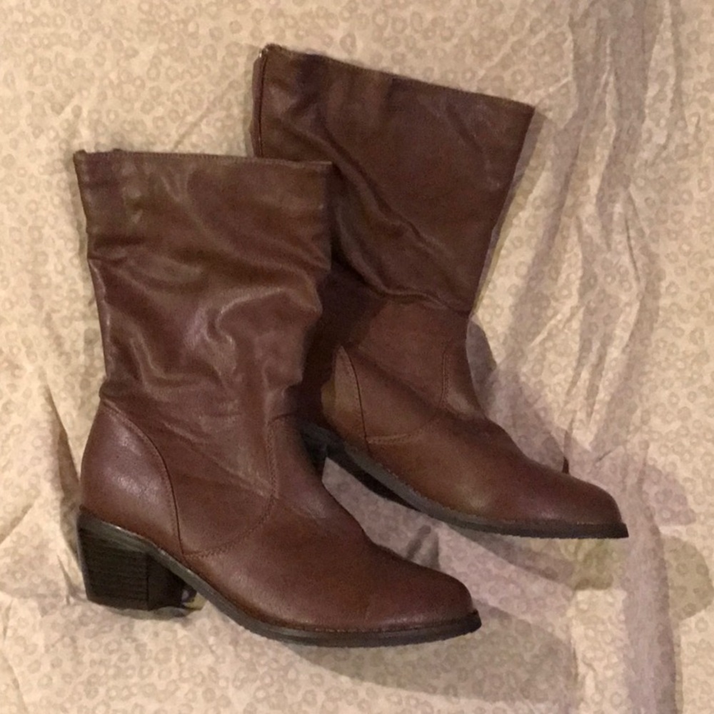 Brown boots